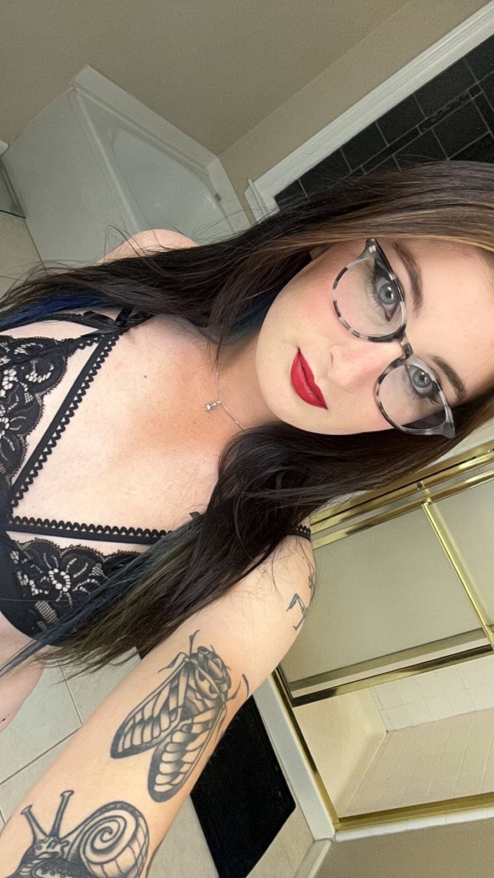 Vivian OnlyFans – free nudes, naked, leaked