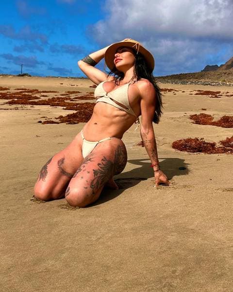 YOUR NAUGHTY FLAVIA SQ U I R T QUEEN OnlyFans – free nudes, naked, leaked